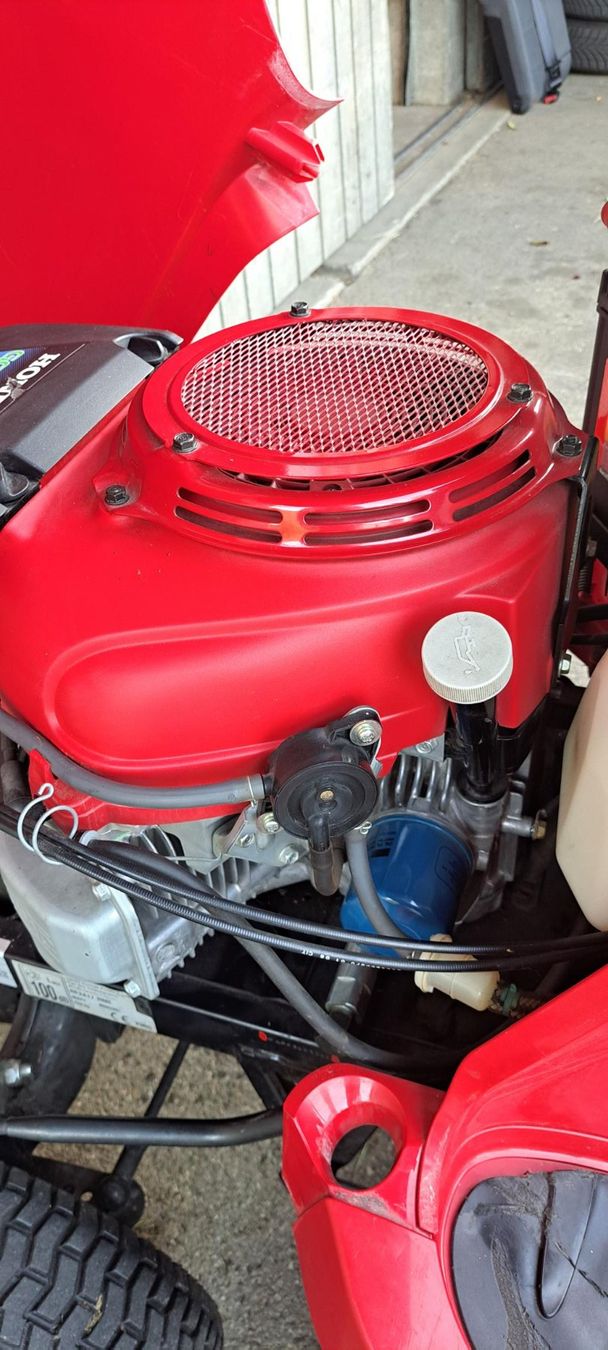 Honda Traktoren: Honda Rasentraktor 2417 V-Twin Hydrostatic – Gebraucht aus Sennhof von bes_nm2j 3