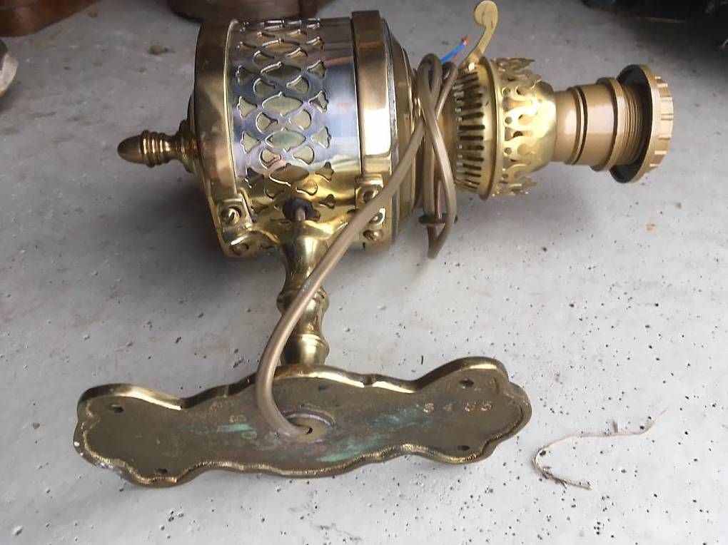 Lampade: Ancienne lampe de bateaux applique. – Usato da St. Maurice venduto da Benoit12 2
