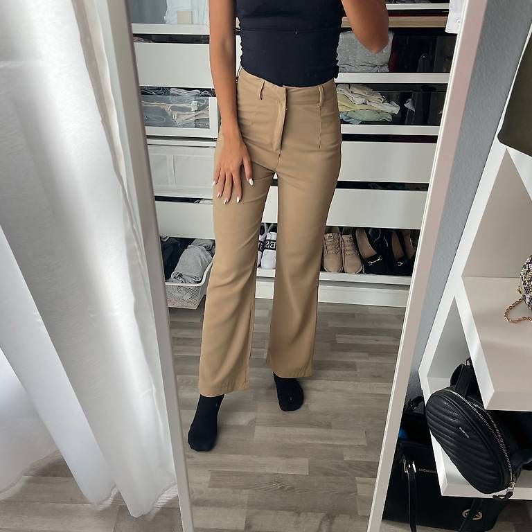 Pantaloni: Stoffhose Shein – Usato da Hochdorf venduto da Franciscochico 2