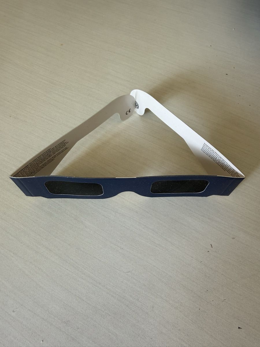 Occhiali & Lenti: Sonnenfinsternisbrille  – Nuovo (secondo la descrizione) da Zürich venduto da marcuw