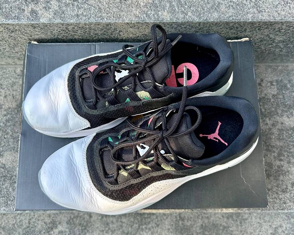 Herrenschuhe: Air Jordan 11 CMFT Low – Gebraucht aus Muttenz von man_l5jl 2
