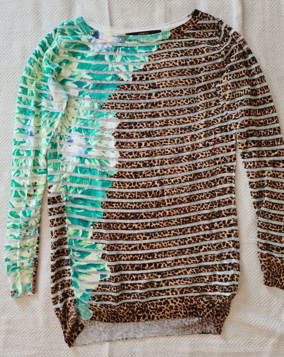 Guess Maglioni & Felpe: Guess Pullover Gr. S - Leoparden- & Tropenmuster – Usato da Biel/Bienne venduto da mister1chf 1