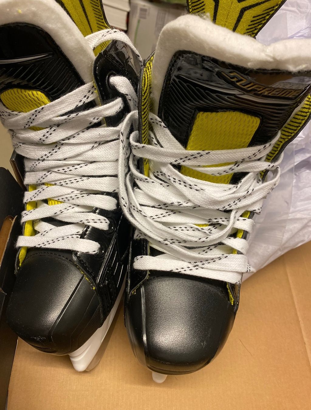 Bauer Pattini da ghiaccio: Bauer Supreme Eishockeyschuhe Gr. 36 – Nuovo (secondo la descrizione) da Alpnach Dorf venduto da ljusja