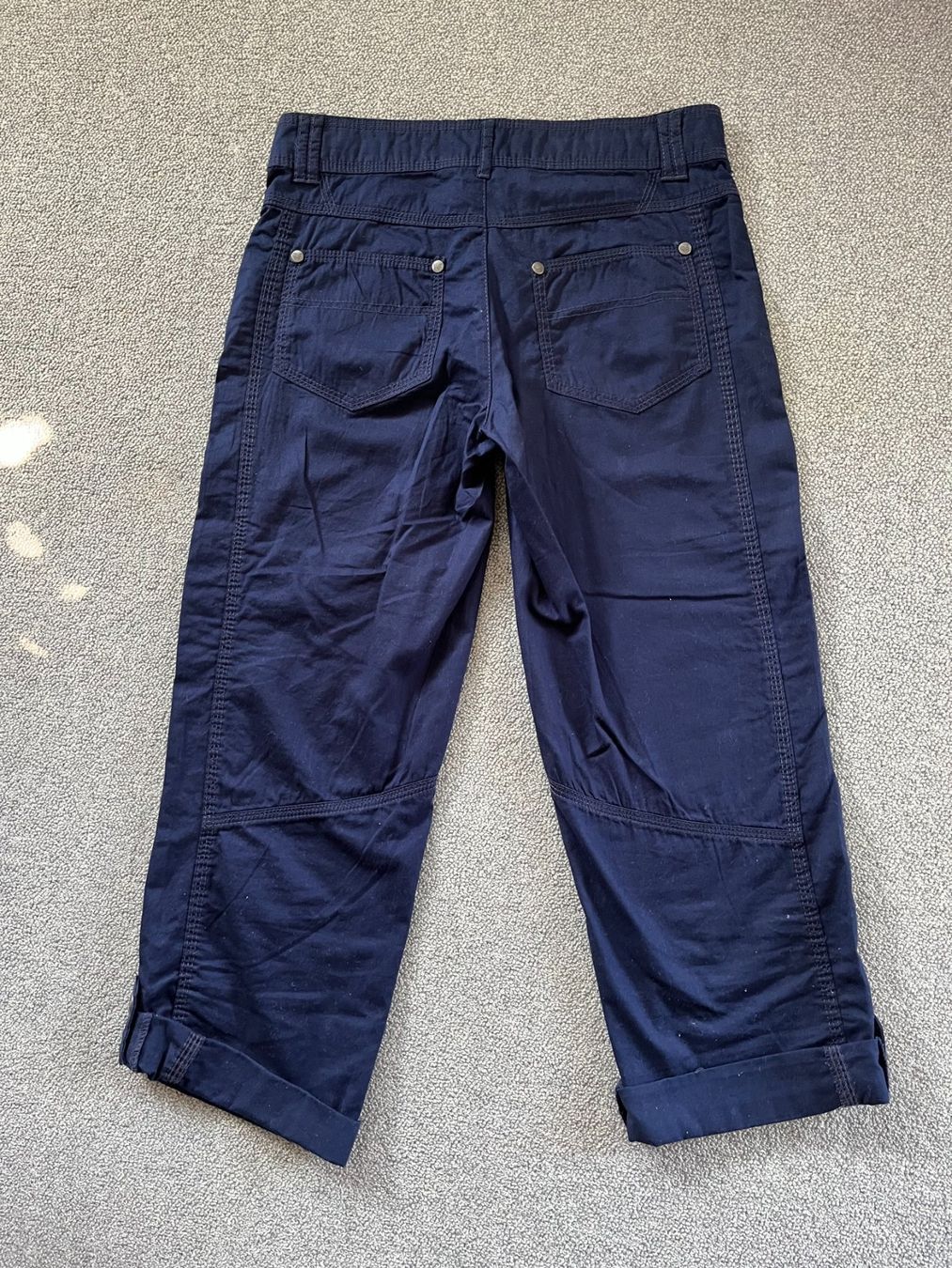Pantaloni: 3/4 Sommer Hose Gr 34. – Nuovo (secondo la descrizione) da Kleindöttingen venduto da nev_tn7c 3