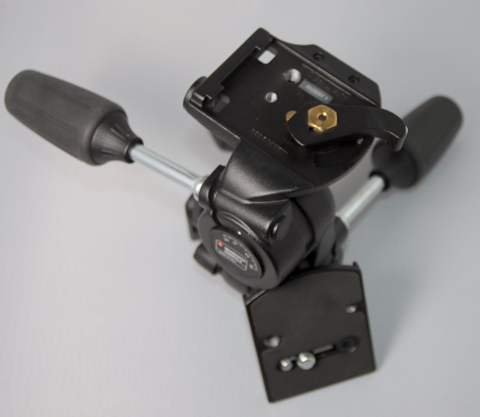 Manfrotto Treppiedi & Teste: Manfrotto 3-Wege-Neiger Typ:808RC4 – Usato da Rotkreuz venduto da Jolijos 4