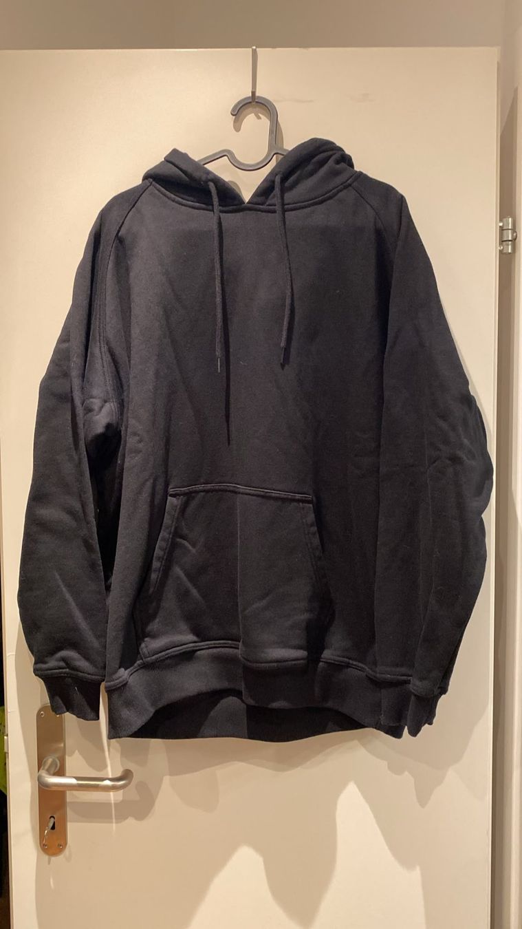 Pullover & Sweatshirts: Urban Classics Hoodie Gr. XXL – Gebraucht aus Zürich von drummergirl98