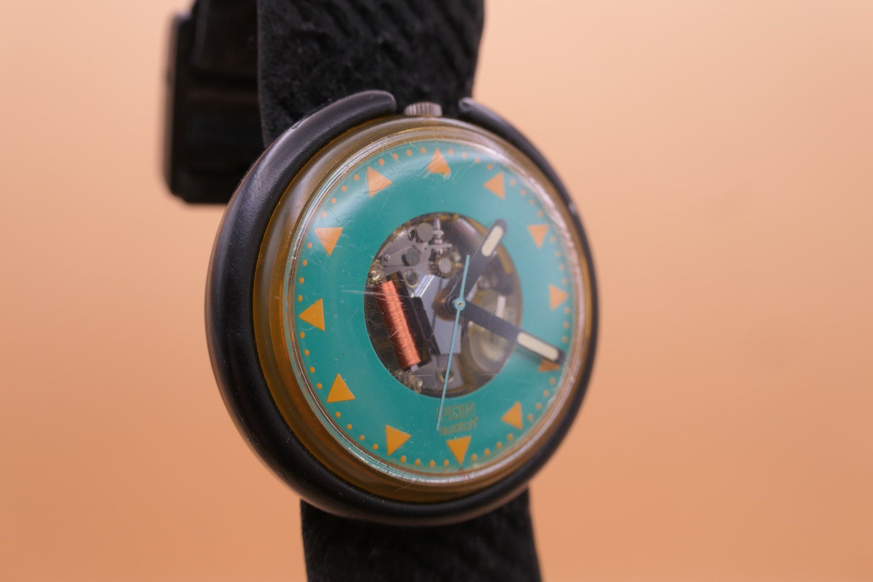 Swatch Orologi: Swatch Pop "Jumping" PWK139, neue Batterie – Usato da Thun venduto da CHRONOTIKA 2
