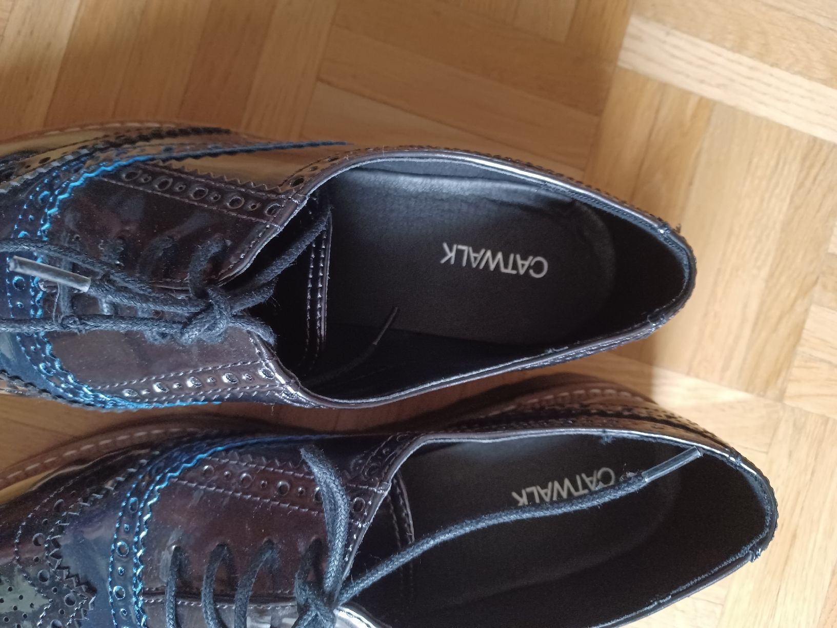 Graceland Scarpe da donna: Schuhe Budapester Lack Gr 41 NEU – Nuovo (secondo la descrizione) da Zürich venduto da Miniskus 2
