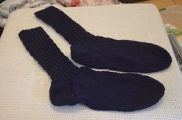 NO 40 - SOCKEN - HANDARBEIT - NEU (AAA-SSS)