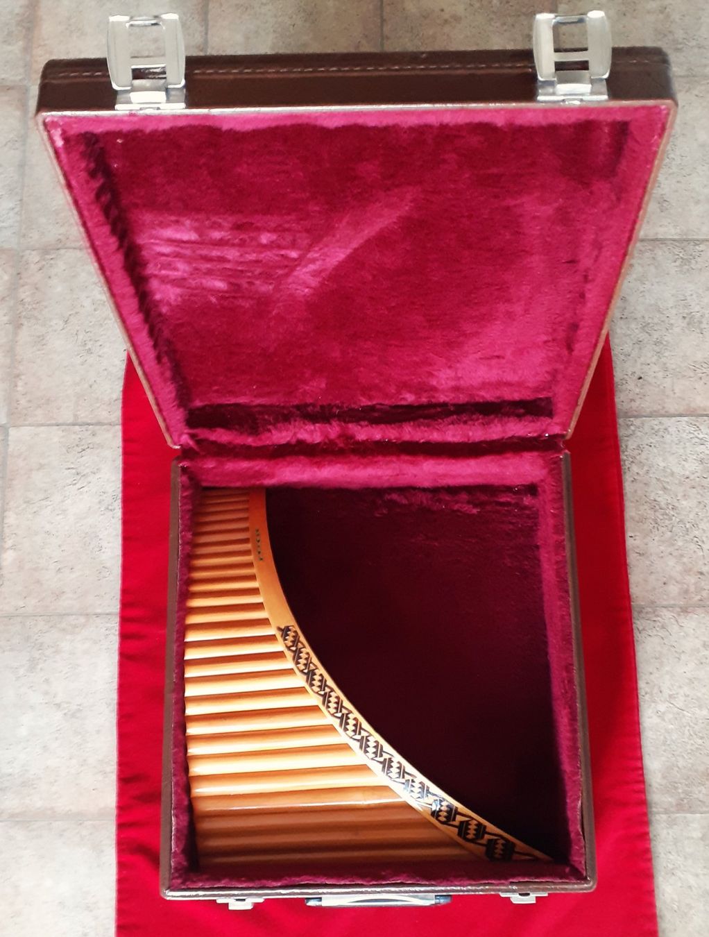 Strumenti musicali: BELLISSIMO Panflöte 25 tubi SOL(G)come PREDA? – Usato da Locarno venduto da Antonio41 1