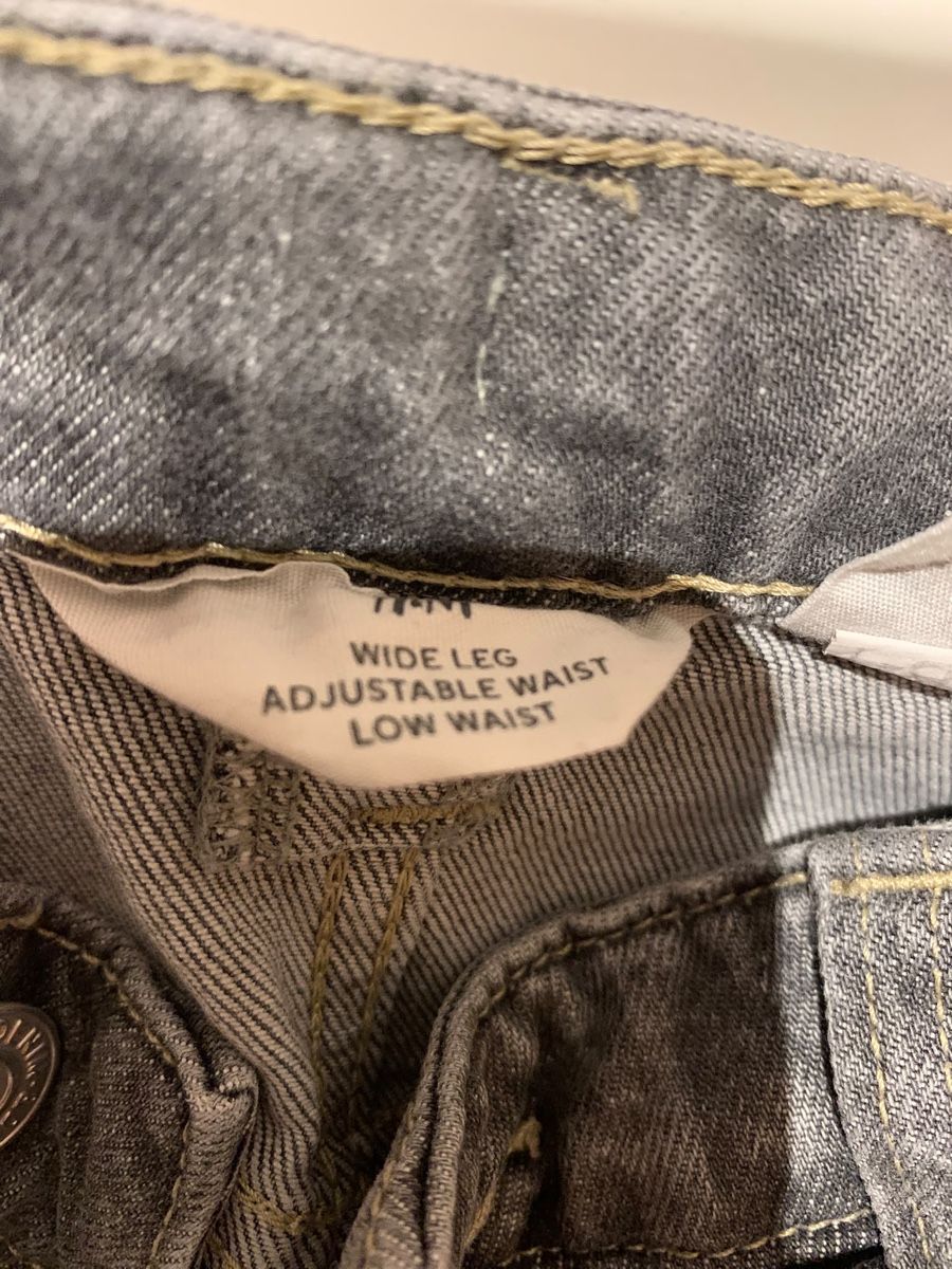 H&M Jeans: graue H&M jeans  – Nuovo (secondo la descrizione) da Winterthur venduto da Hopesfall 1