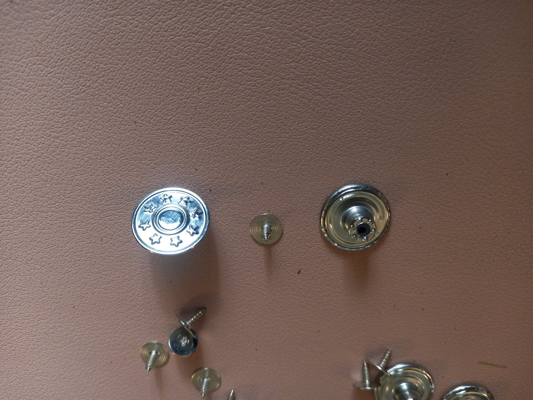Knöpfe: 50x Nietenknöpfe aus Metall für Jeans - Bouton Rivet – Neu und originalverpackt aus Bussigny von NATURALO 1