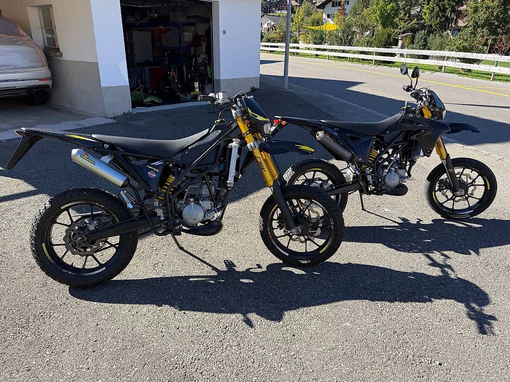 Strasse: VALENTI RACING N50 Naked beide Motorräder  – Gebraucht aus Unteriberg von wg52 1