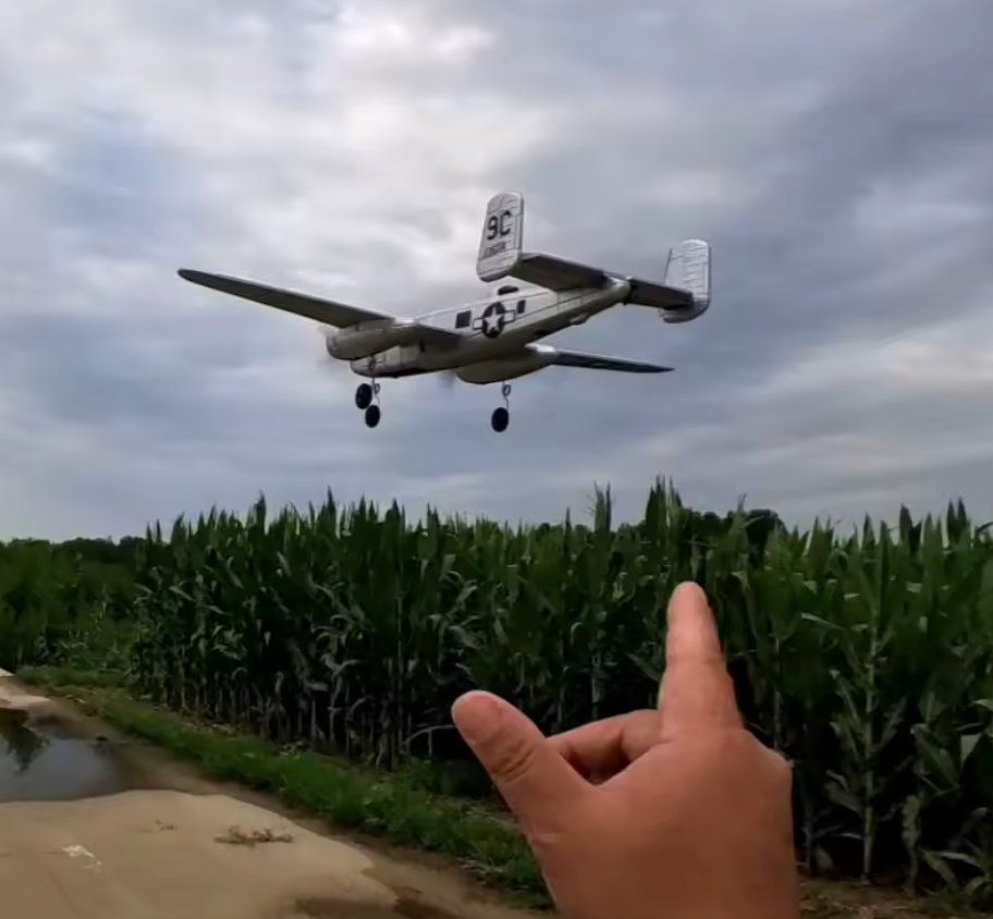 RC Modellbau: Volantex B-25 Mitchell - RTF Komplett-Set mit XPilot Gyro – Neu und originalverpackt aus Oberrüti von Veba-Trade 2
