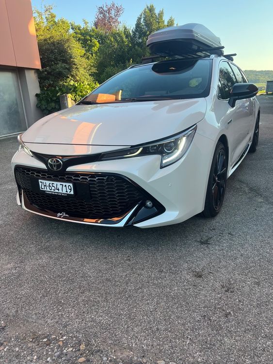 Toyota corolla 2.0 hybrid GR Sports 184ps Frisch Service