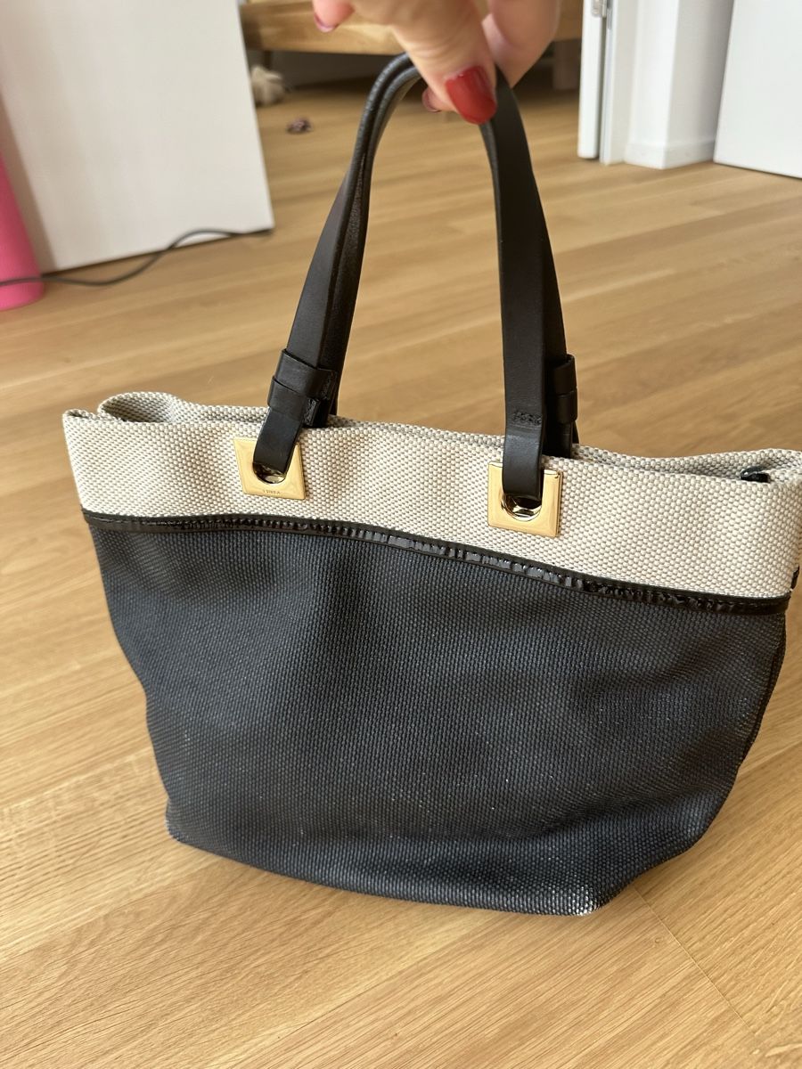 Furla Taschen für Damen: Furla Tote Bag - Stylish and Practical for everyday use – Gebraucht aus Zürich von anna_ra 1