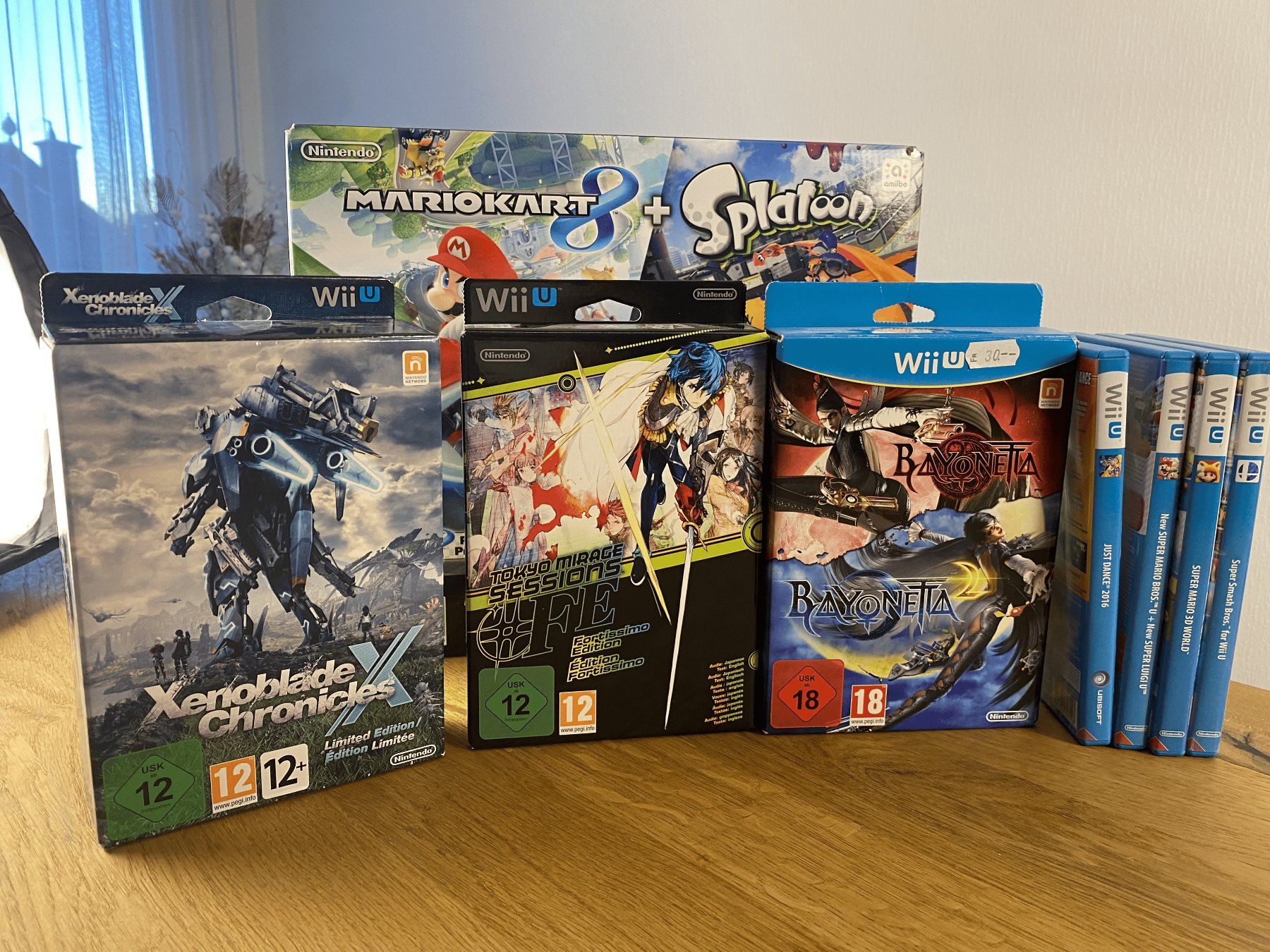 Nintendo Console: Wii U and collector pack – Usato da Pully venduto da gjjs