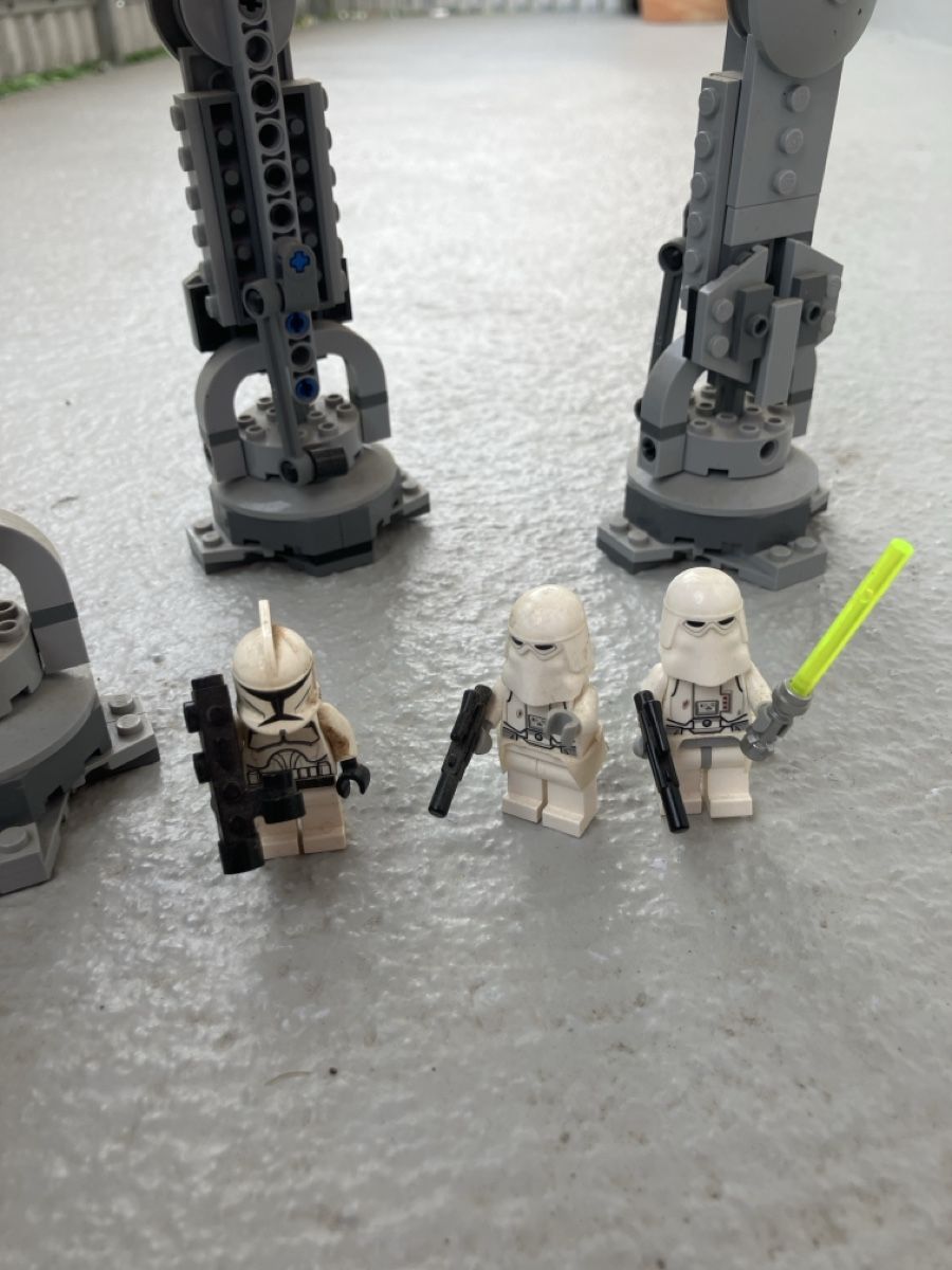 Lego Figuren: AT-AT Star Wars Lego – Gebraucht aus Muri AG von Phoenizier 1
