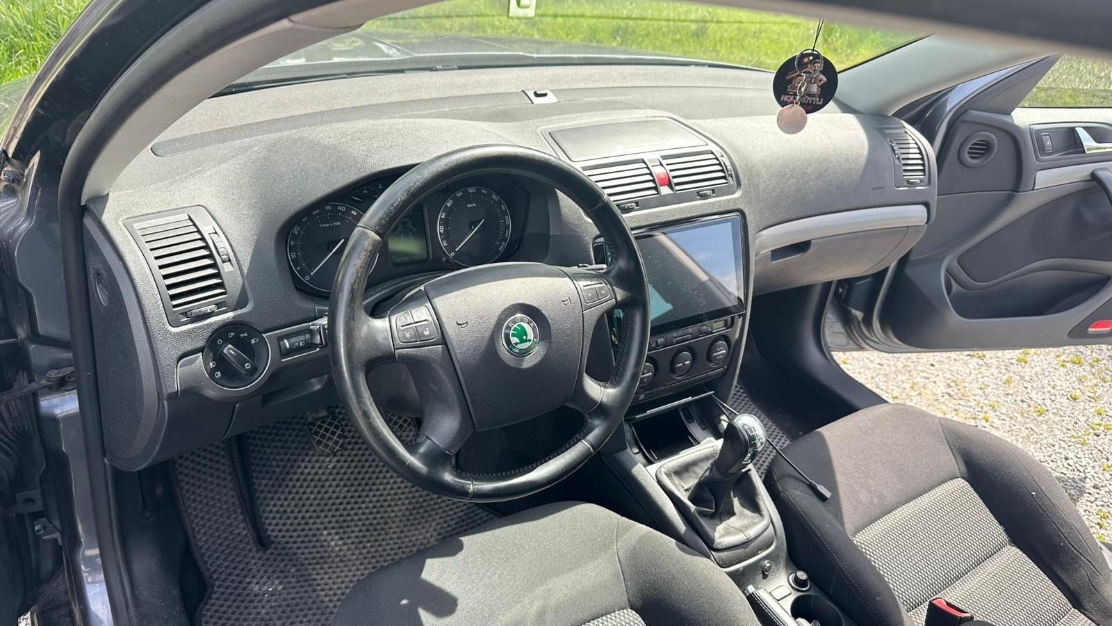 Skoda Autos: SKODA Octavia Combi 1.8 Benziner ab Mfk – Gebraucht aus Eschen von kingkong010 3