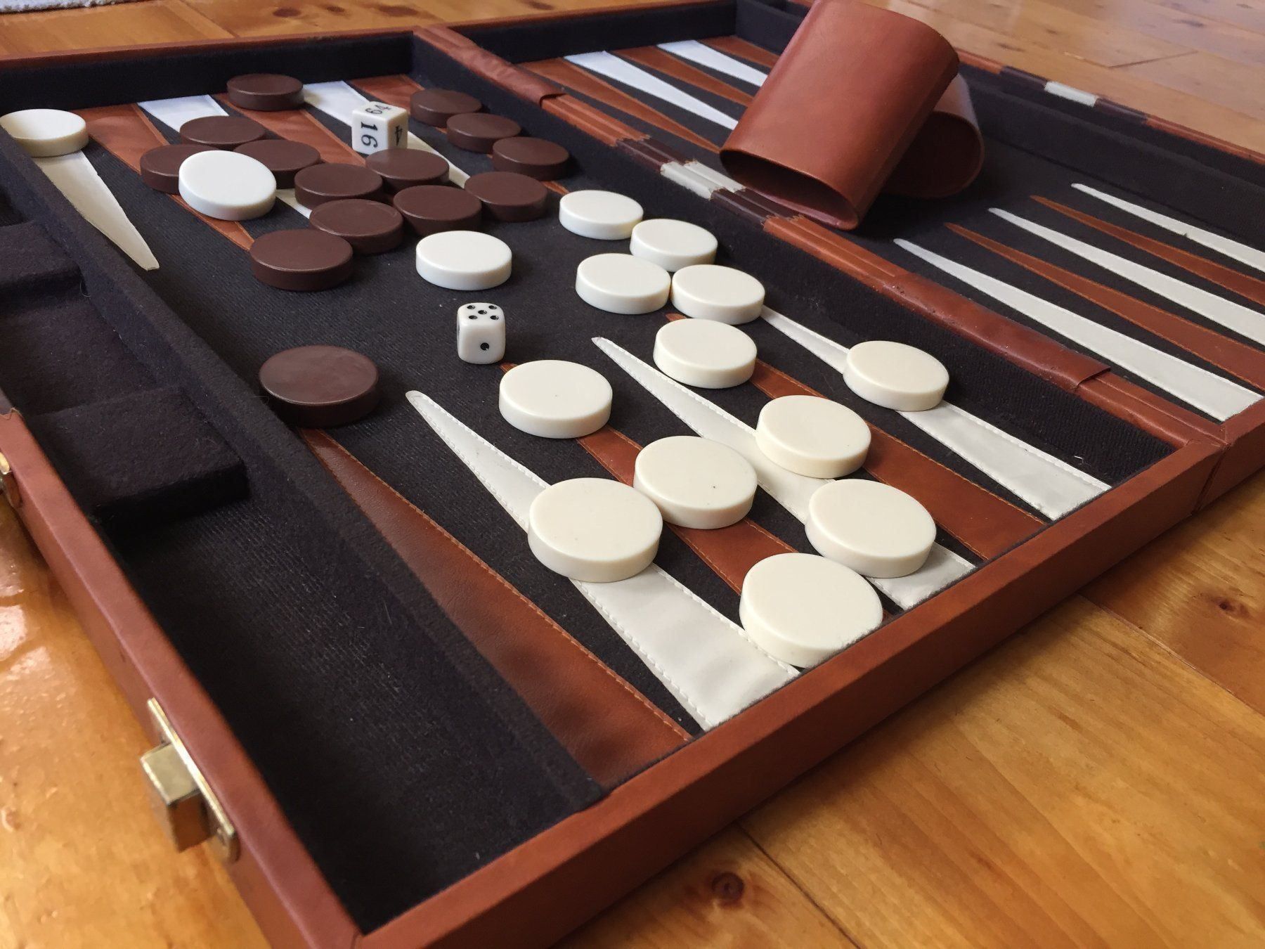 Giochi: Backgammonspiel Koffer & Bakelit Steinen – Usato da Schaffhausen venduto da vintageville 7