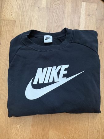 Nike Pullover