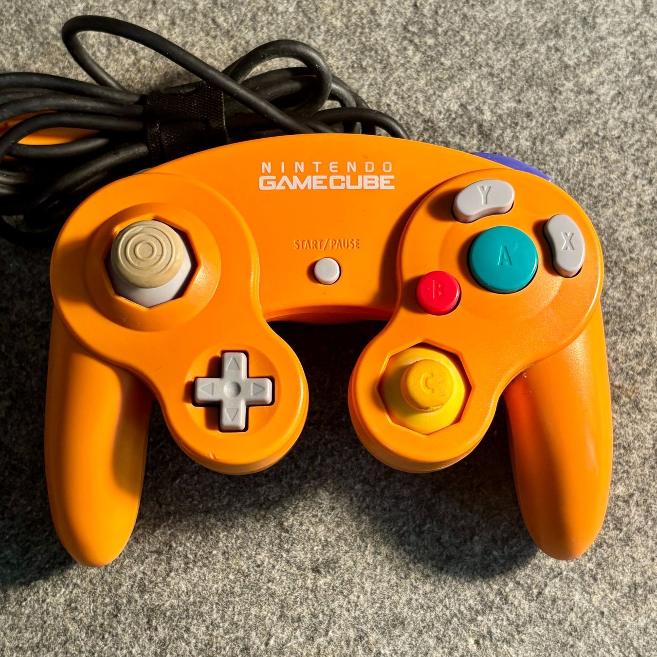 Nintendo Controller: 1 x Gamecube Controller Original Orange – Usato da Mollis venduto da GamingCorner