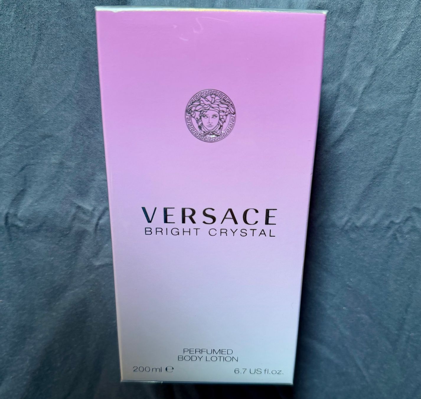 Idratazione: Versace Bright Crystal Körperlotion 200 ml – Nuovo e nell'imballaggio originale da Montreux venduto da Ausoni