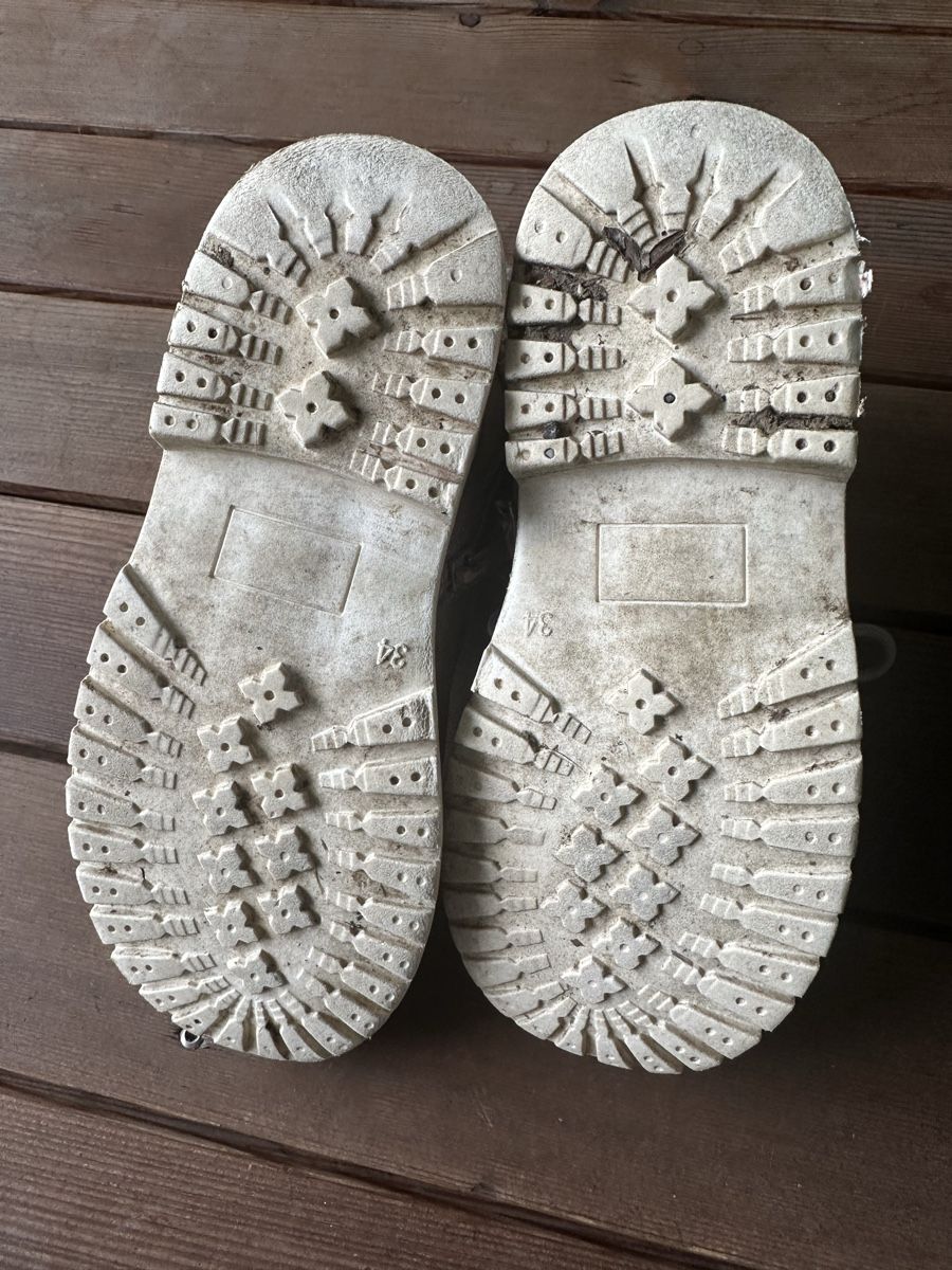 Schuhe für Mädchen: Winterstiefel Gr. 34 – Gebraucht aus Ostermundigen von Clood 2