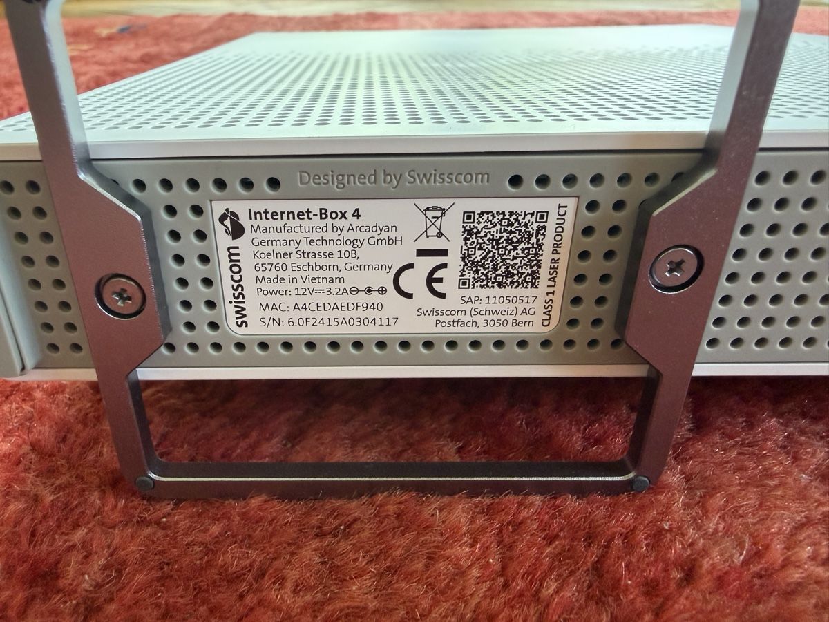 Swisscom Modem & Router: Internet-Box 4  Swisscom, top funktionsfähig, kaum gebraucht – Usato da Biel/Bienne venduto da SirRolf 5