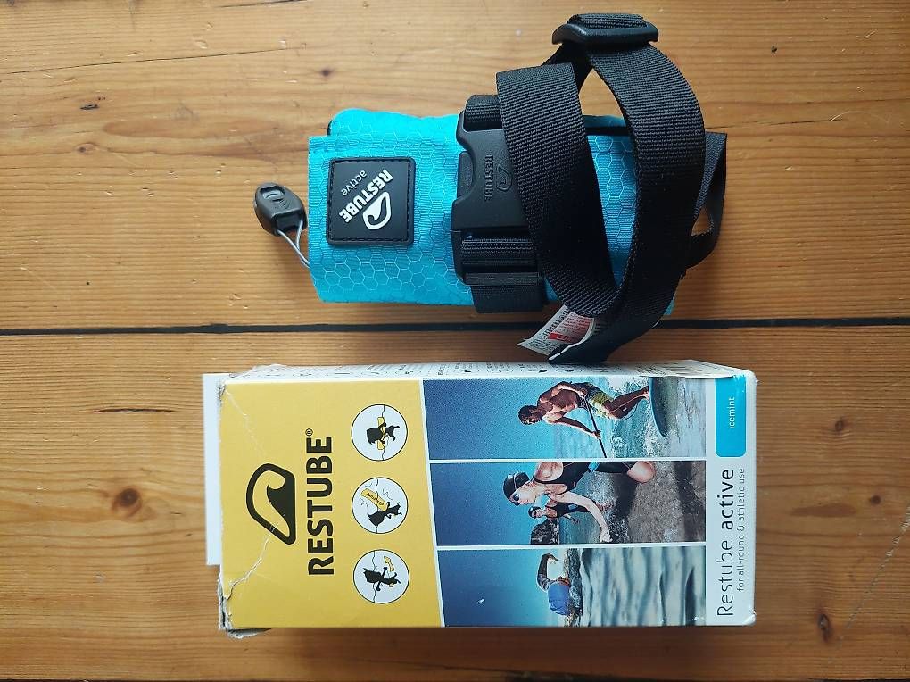 Gilets de sauvetage: NEUE Restube Active Schwimmboje – D'occasion à Altnau par Saemit