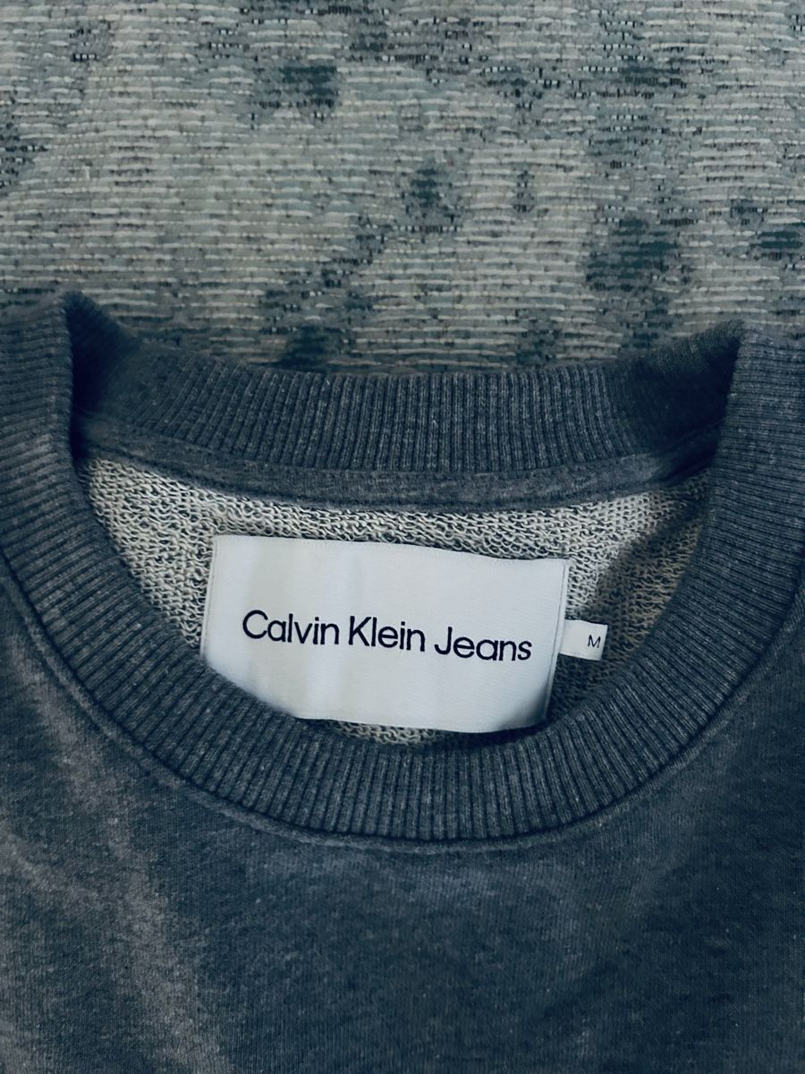 Calvin Klein Pullover & Sweatshirts: 2 x Calvin Klein Jeans Pullover grau & weiss Grösse M – Neu (gemäss Beschreibung) aus Bülach von Snip4u 6