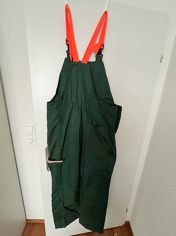 Vestes: Forstjacke/Schnittschutzhose/Helm – D'occasion à Illnau par machluceaus 3
