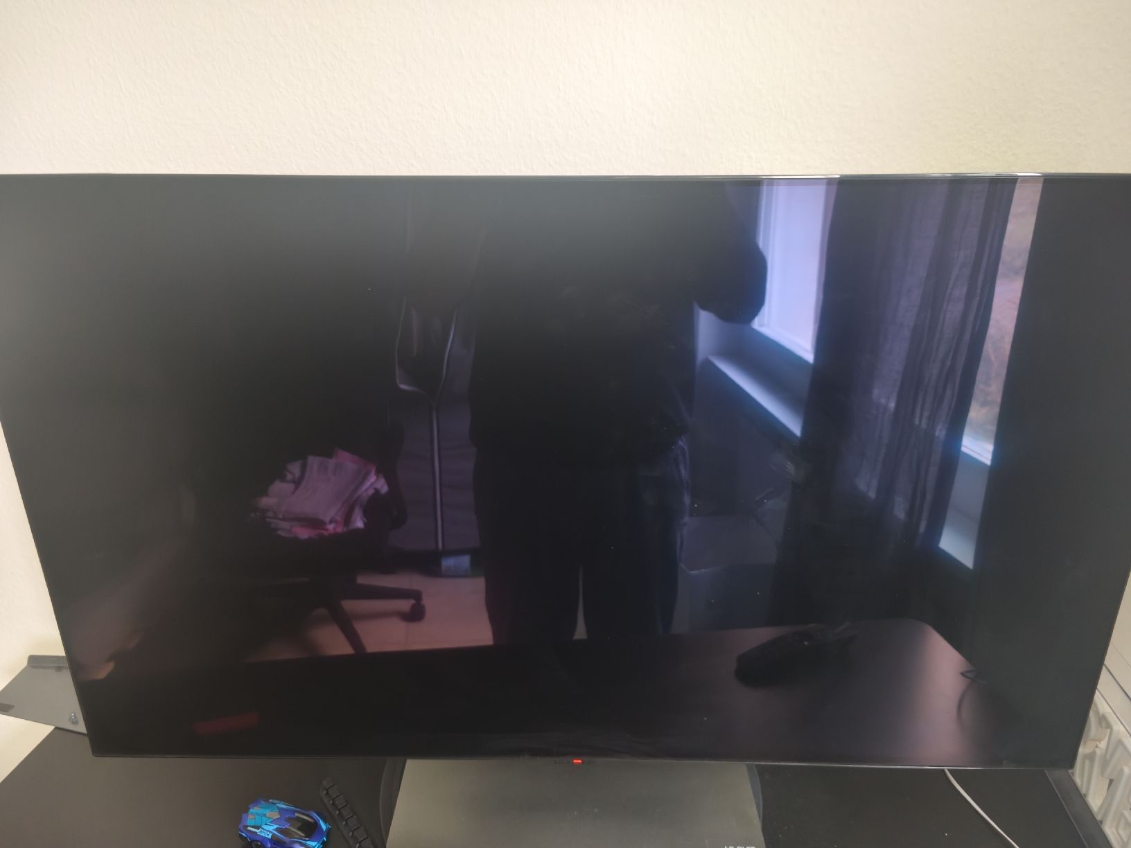 LG Televisori: LG Flex 42" oled – Usato da Hergiswil NW venduto da ant_qs5q 4