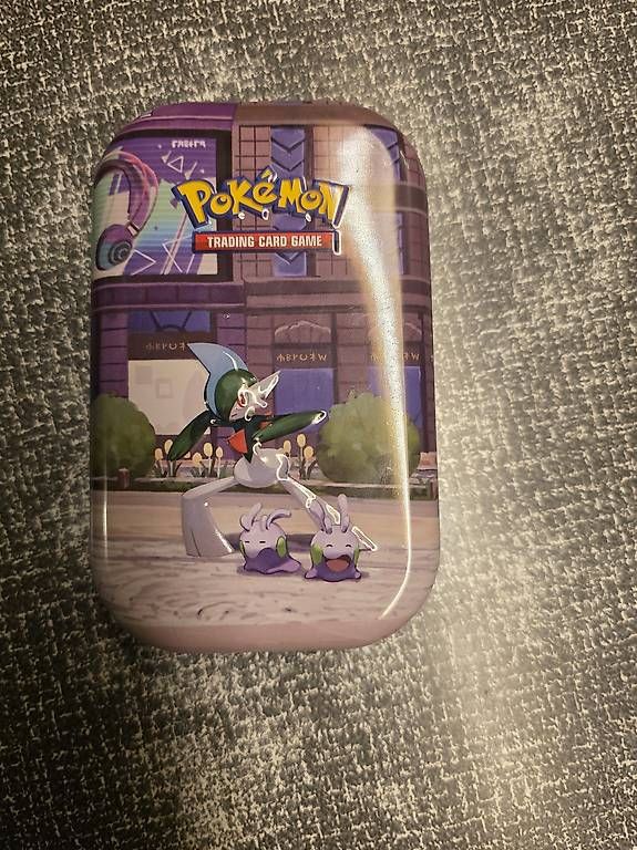 Sammelbilder & Trading cards: Pokemon box mit Karten  – Gebraucht aus Tägerwilen von pre_tpc6 1