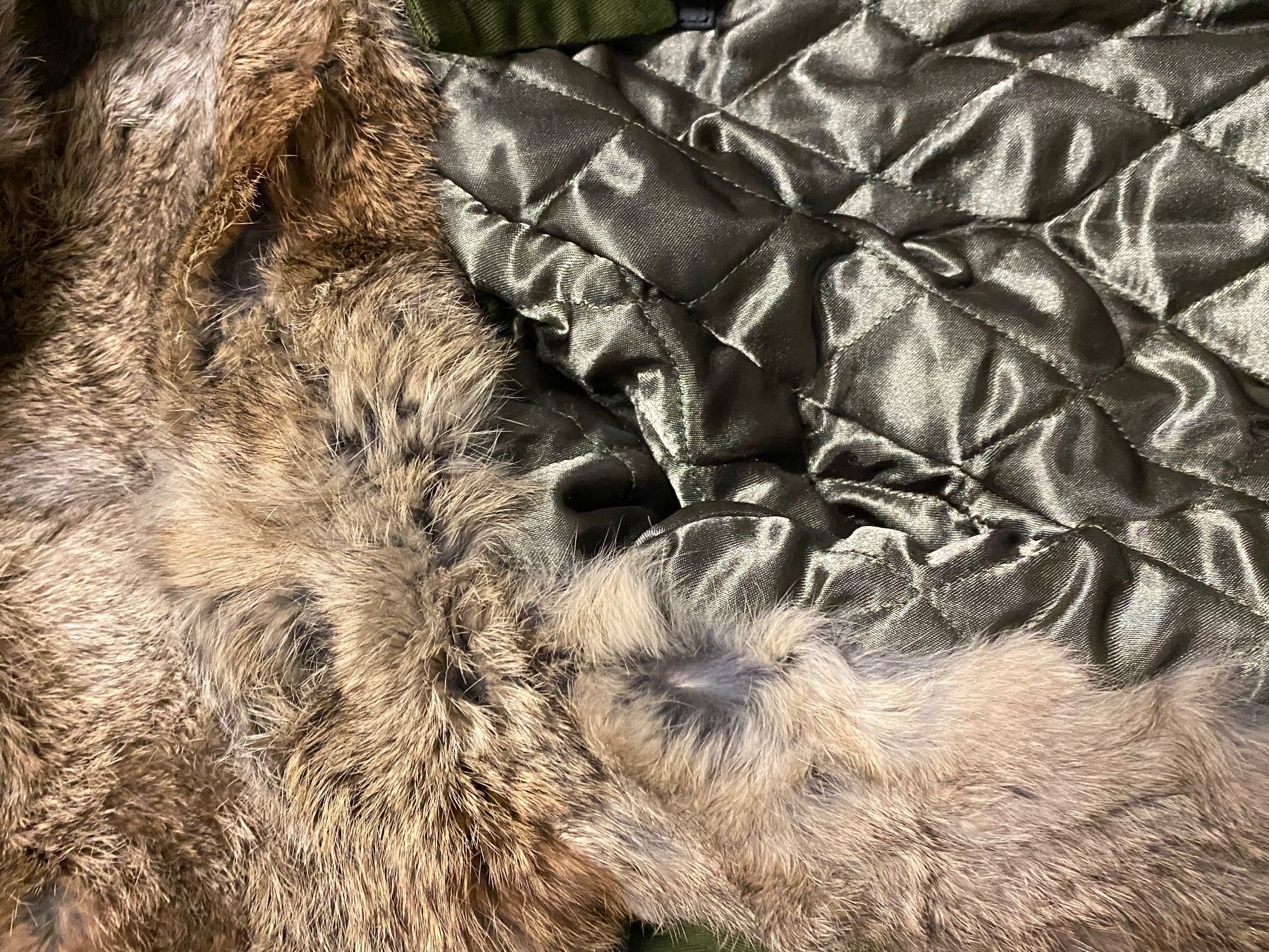 Jacken: Jacke von Shine Olive mit Pelz M – Neu (gemäss Beschreibung) aus Chur von simhofstr 5
