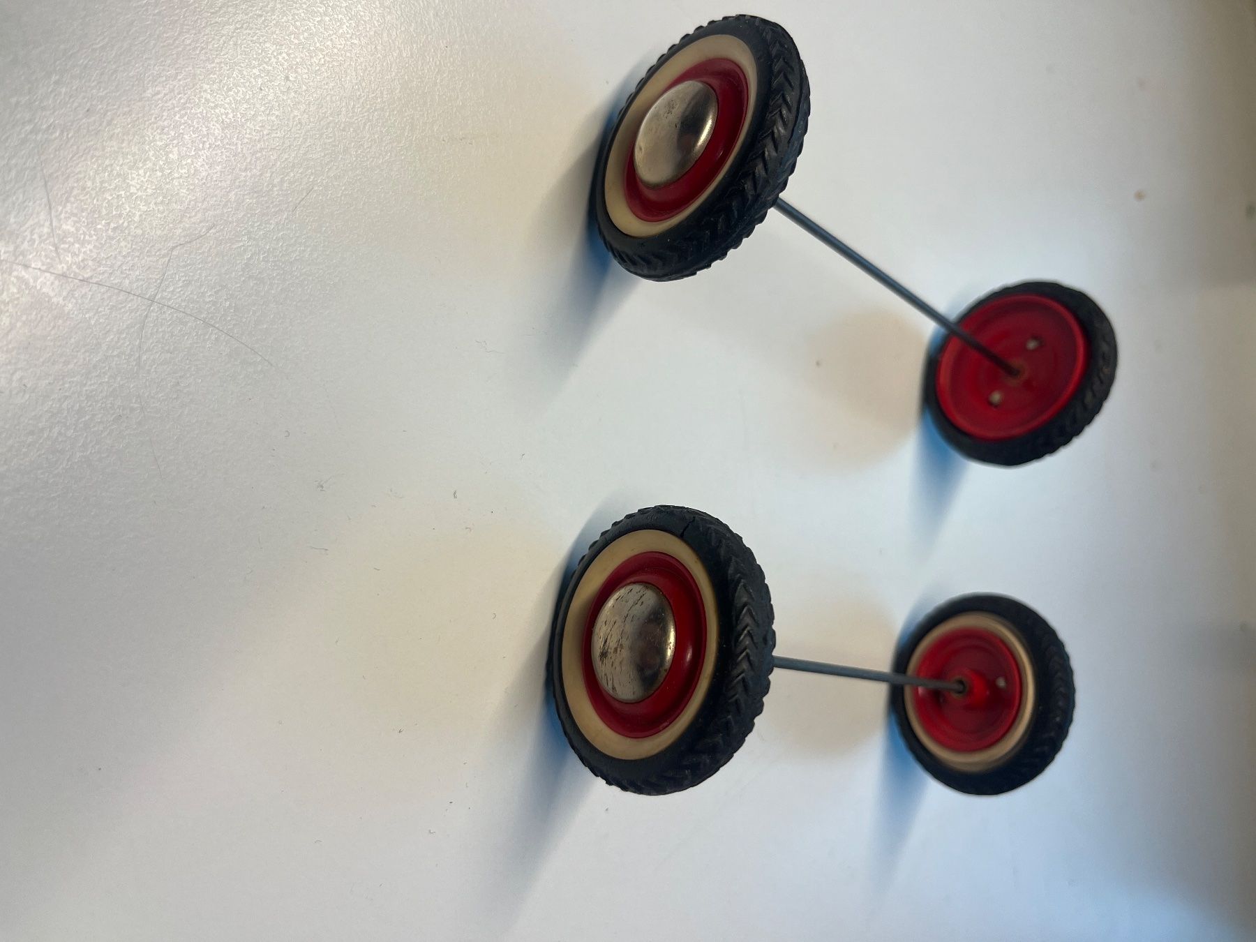 Distler Spielzeuge: Distler Porsche Achsen mit Räder – Gebraucht aus Zürich von Luftibus01 1
