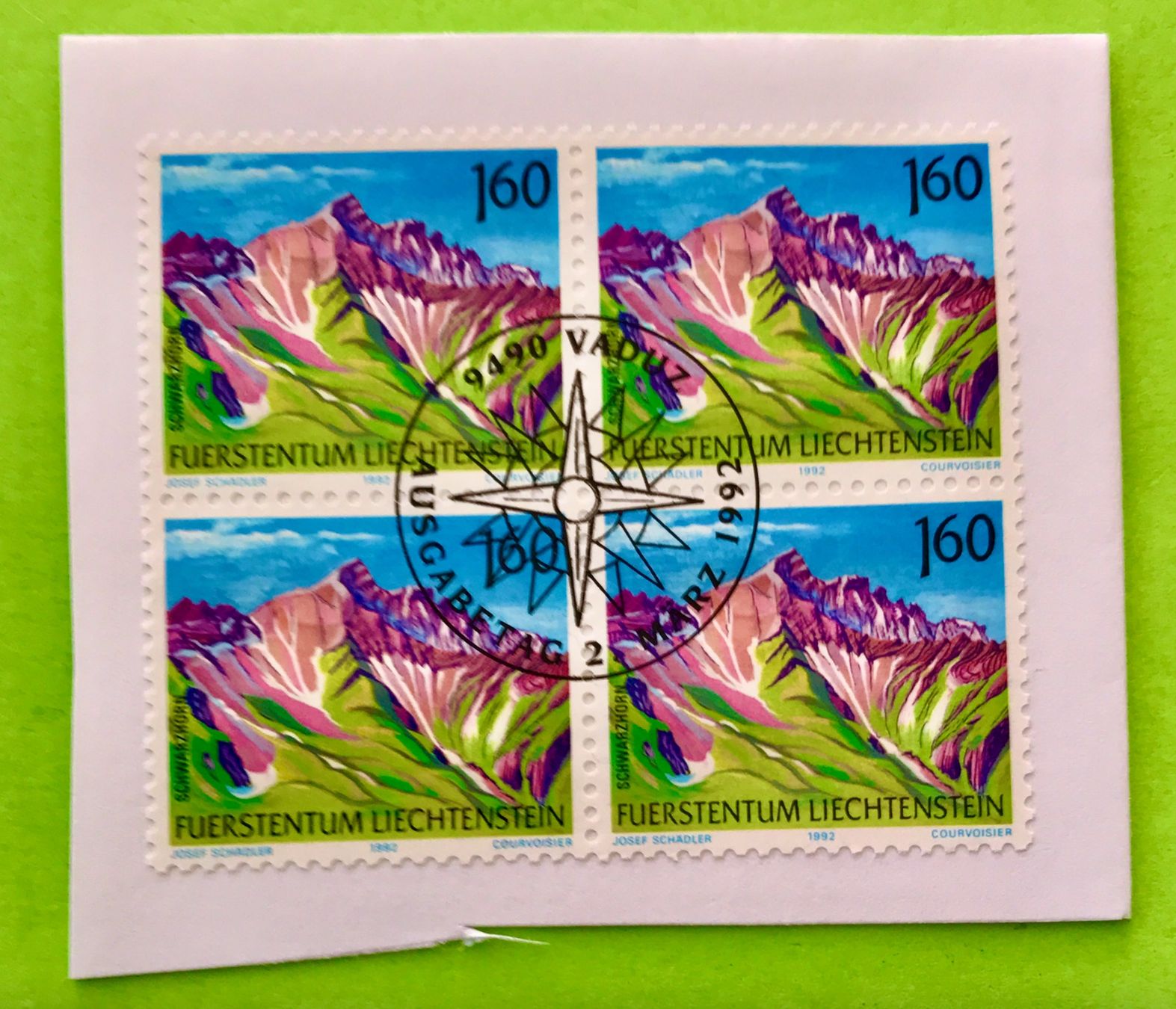 Tutti i francobolli: Briefmarken aus Liechtenstein 4 er Block mit Papier  – Usato da Aarau venduto da Angi-007