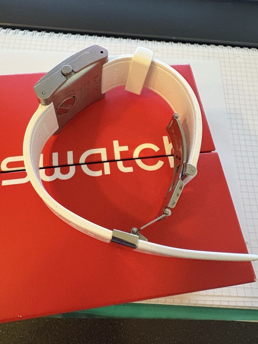 Swatch Uhren: Swatch läuft wenig getragen  – Gebraucht aus Murten von Tzaugg 2
