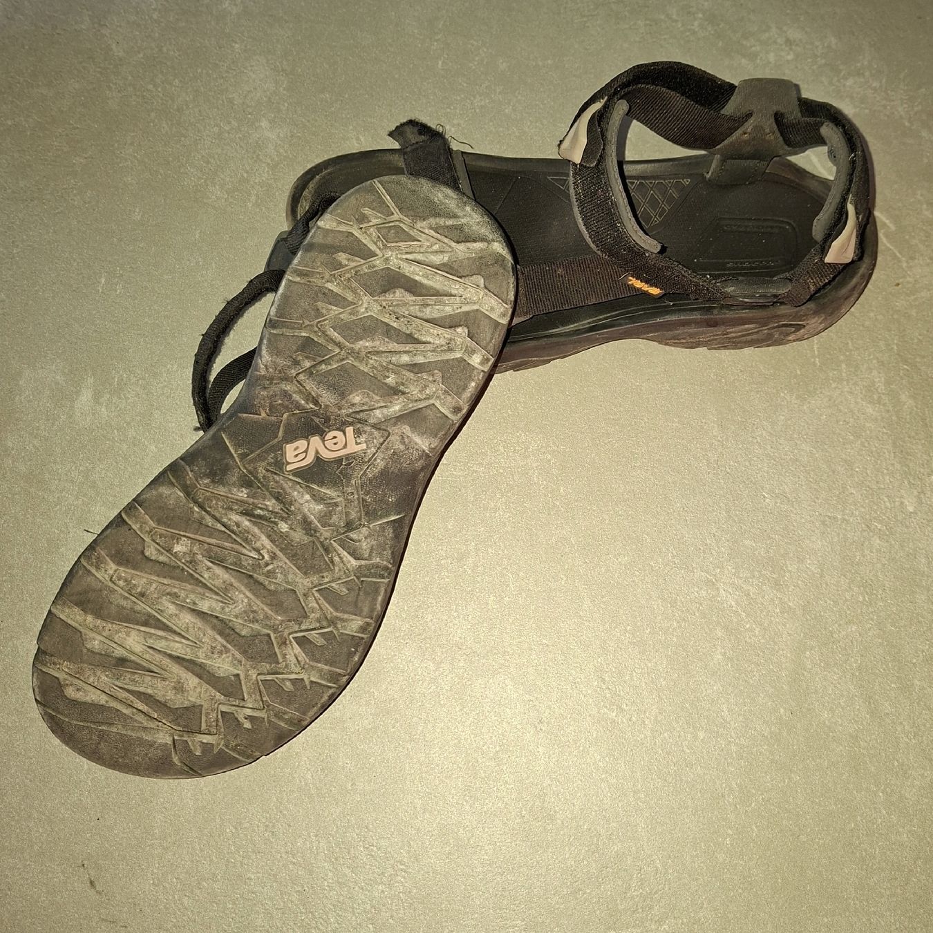 Teva Scarpe da uomo: Teva Sandalen Schwarz 42 – Usato da Thun venduto da manimax 1