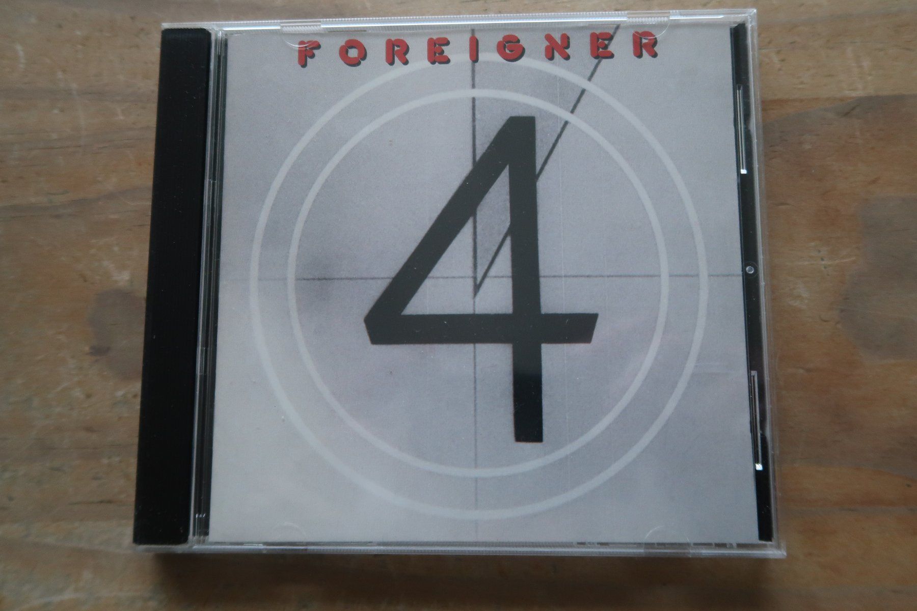 CD: FOREIGNER - 4 - URGENT JUKEBOX HERO -  CD – Usato da Basel venduto da Patiscat