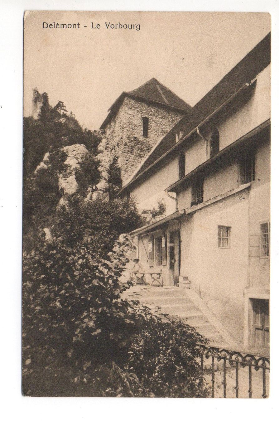 Cartoline postali: DELÉMONT Le Vorbourg – Usato da Jona venduto da philajona