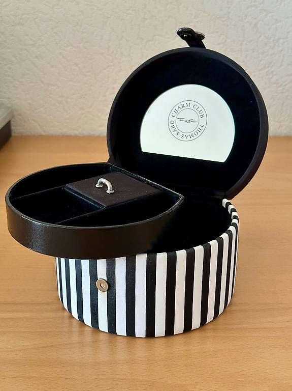 Portagioie: Coffret à bijoux Thomas Sabo Charm-Club – Usato da Genève venduto da Patricia1964 3
