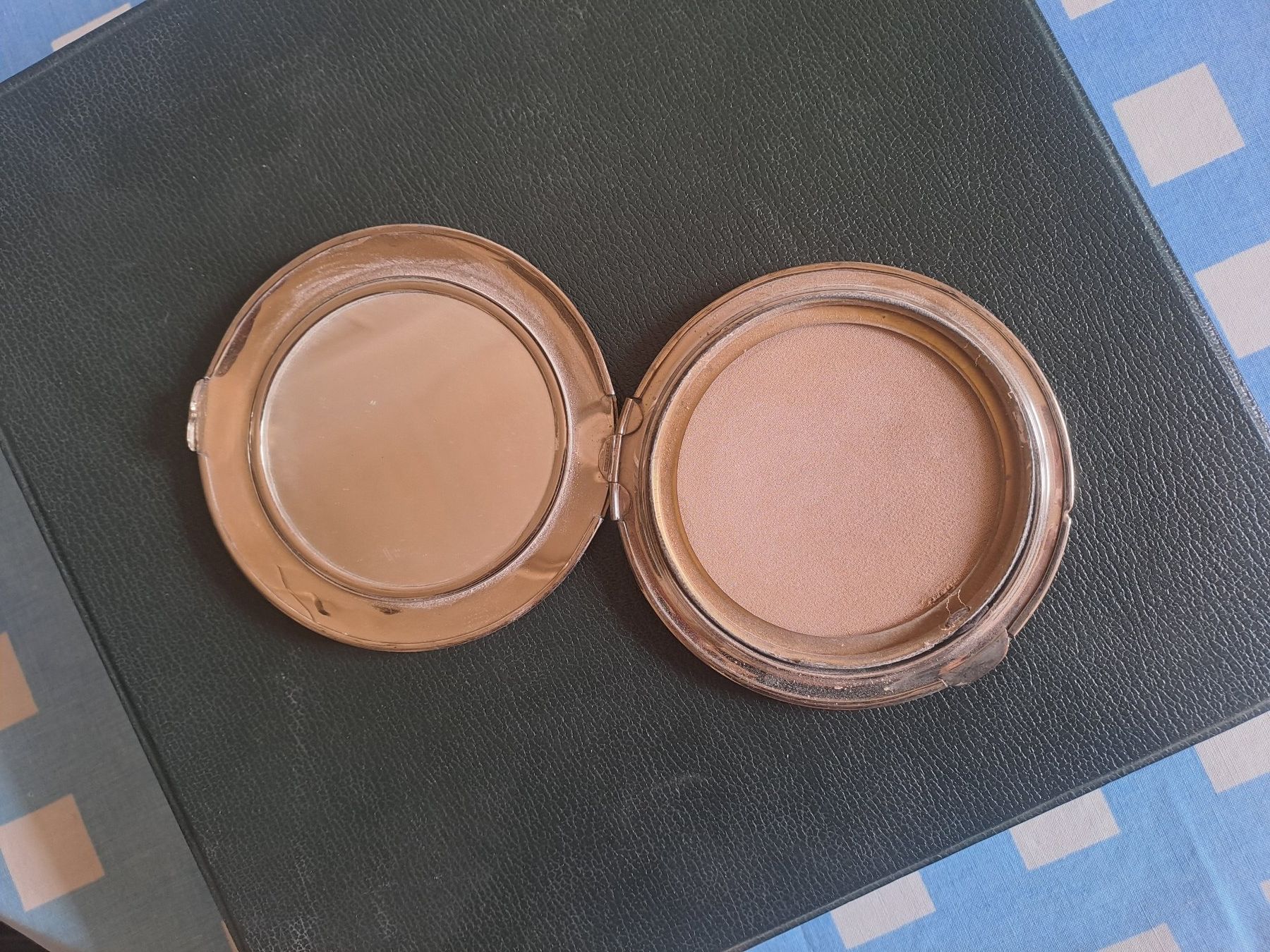Artdeco Make-up: POUDRIER ART DECO ANNEE 30' ROWENTA – Usato da LAUSANNE venduto da KWEW 2
