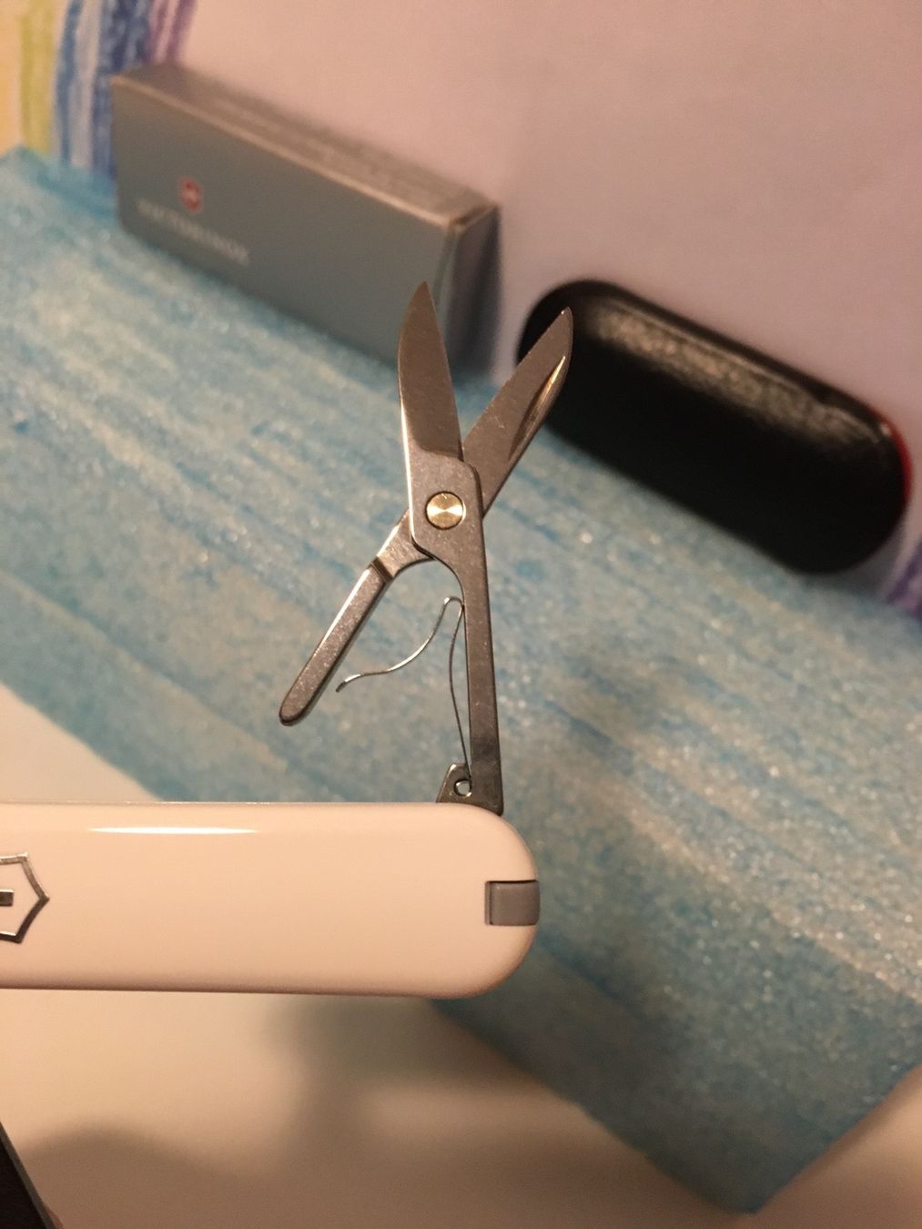 Victorinox Coltelli tascabile: VICTORINOX - Classic - Sackmesser - lüscher Technologies – Usato da Andwil SG venduto da Rainboli 5