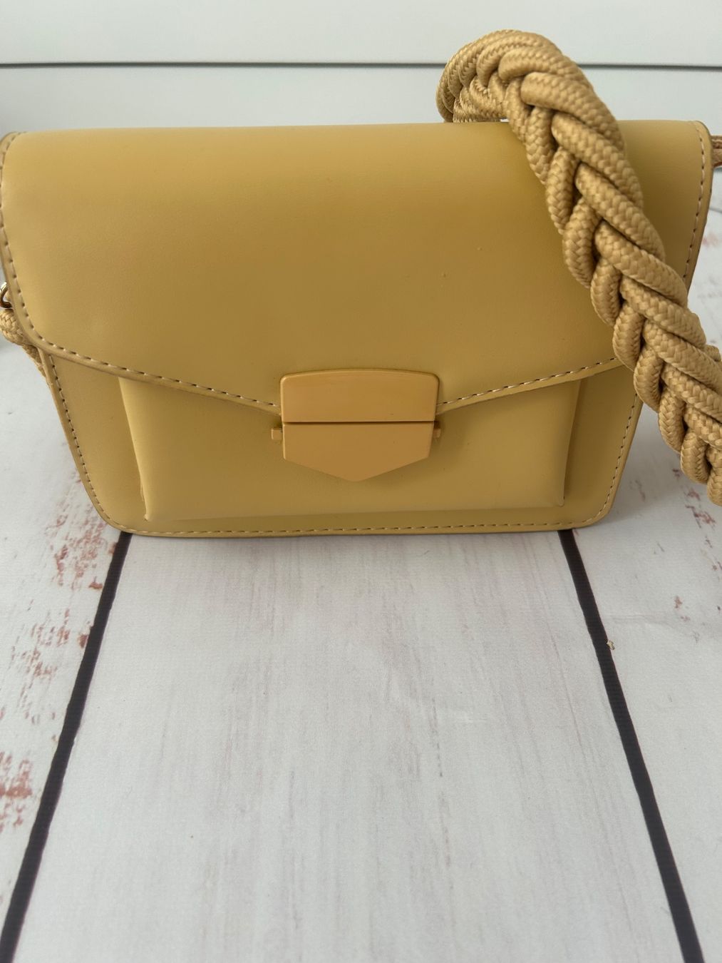 Borse da donna: Summer crossbody bag yellow with braided handle, new – Nuovo (secondo la descrizione) da Zürich venduto da Ferienan 2