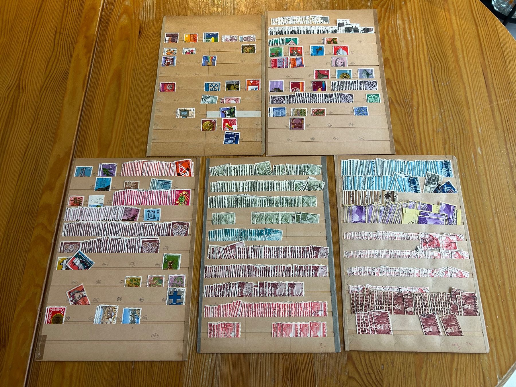 Tous les timbres: Timbres – D'occasion à YVONAND par denbil
