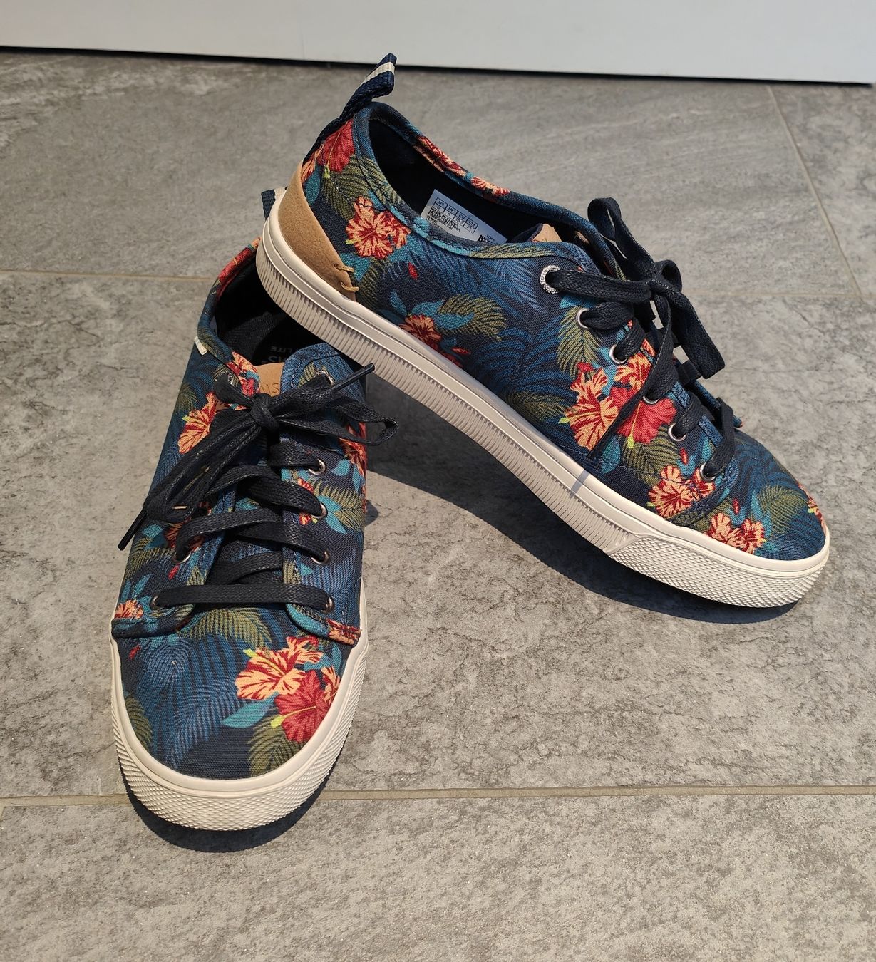Toms Scarpe da donna: Schuhe von Toms Gr. 38.5 – Nuovo (secondo la descrizione) da Kandergrund venduto da Sam1818