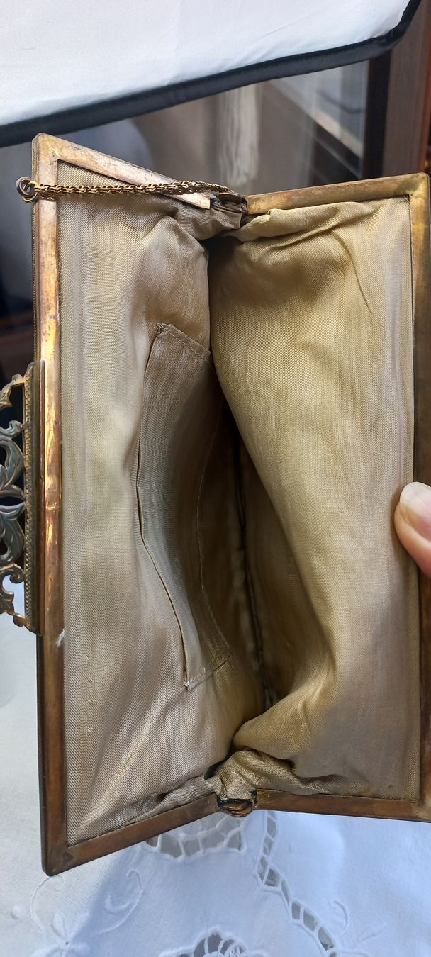Borse da donna: Antike Handtasche Gobelin Blumenmuster mit Kette  – Usato da Buchs AG venduto da Dzirul 7