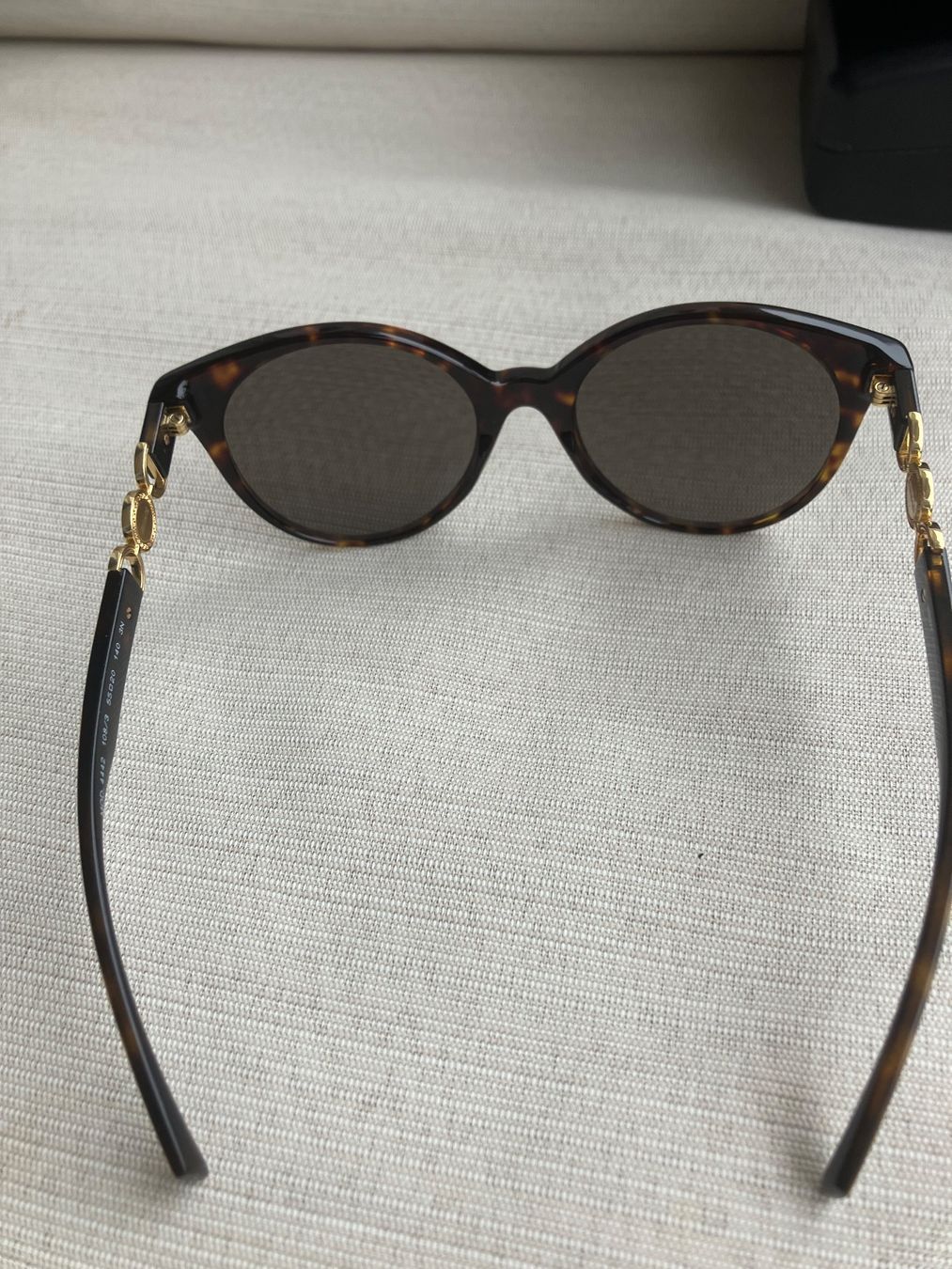 Versace Brillen & Gläser: Versace Sonnenbrille – Neu und originalverpackt aus Walchwil von Maxana 5