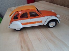 Modellauto 2CV 4  1/43